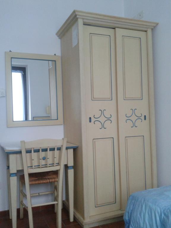 Ostello Victor Center Assise Chambre photo
