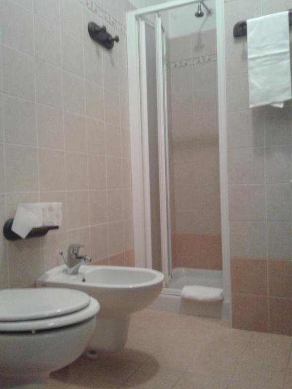 Ostello Victor Center Assise Chambre photo